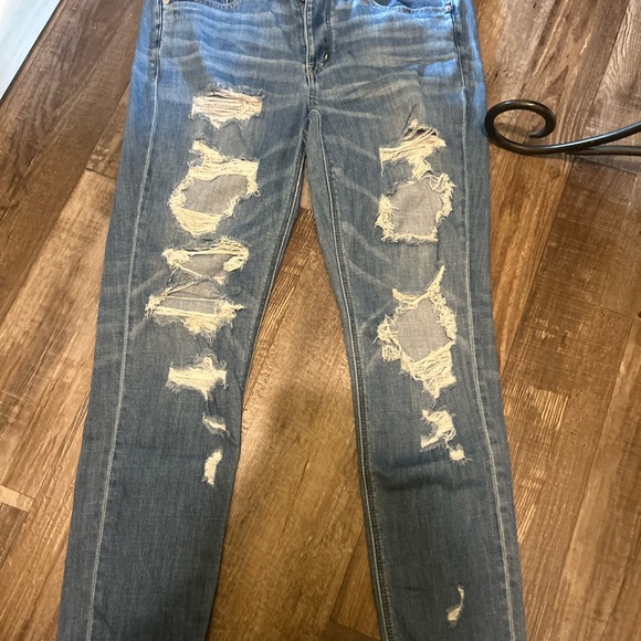American Eagle Outfitters Light Blue Tomgirl Jeans - Picture 1 of 3
